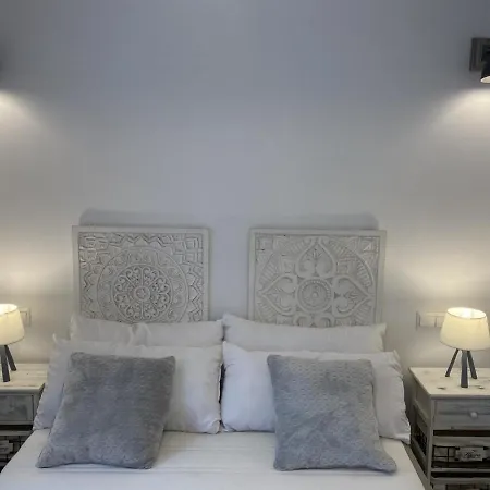 Linda Vista Apartment *