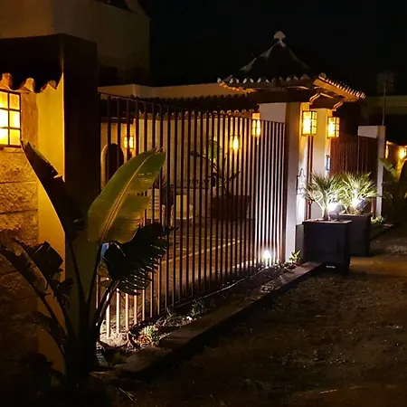 Linda Vista Apartment