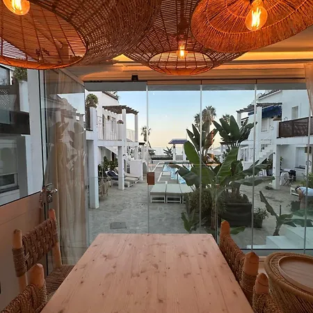 Linda Vista *