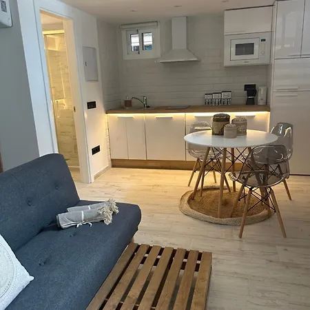 Linda Vista Apartment